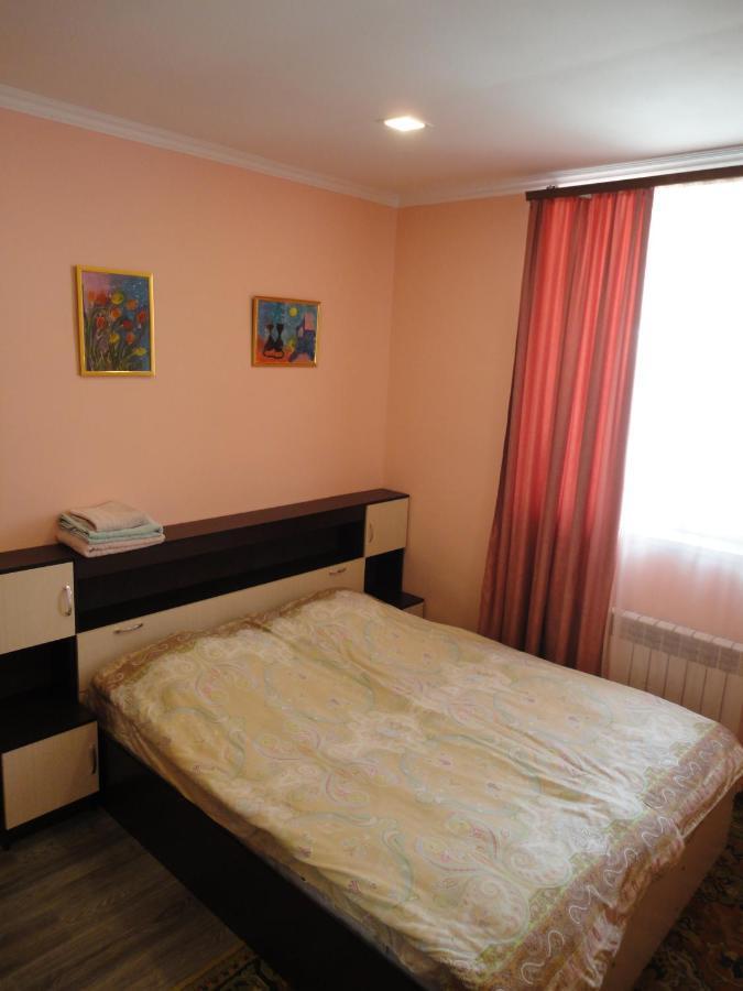 Like Home Guesthouse & Tours Jerevan Eksteriør bilde
