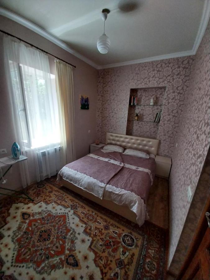 Like Home Guesthouse & Tours Jerevan Eksteriør bilde